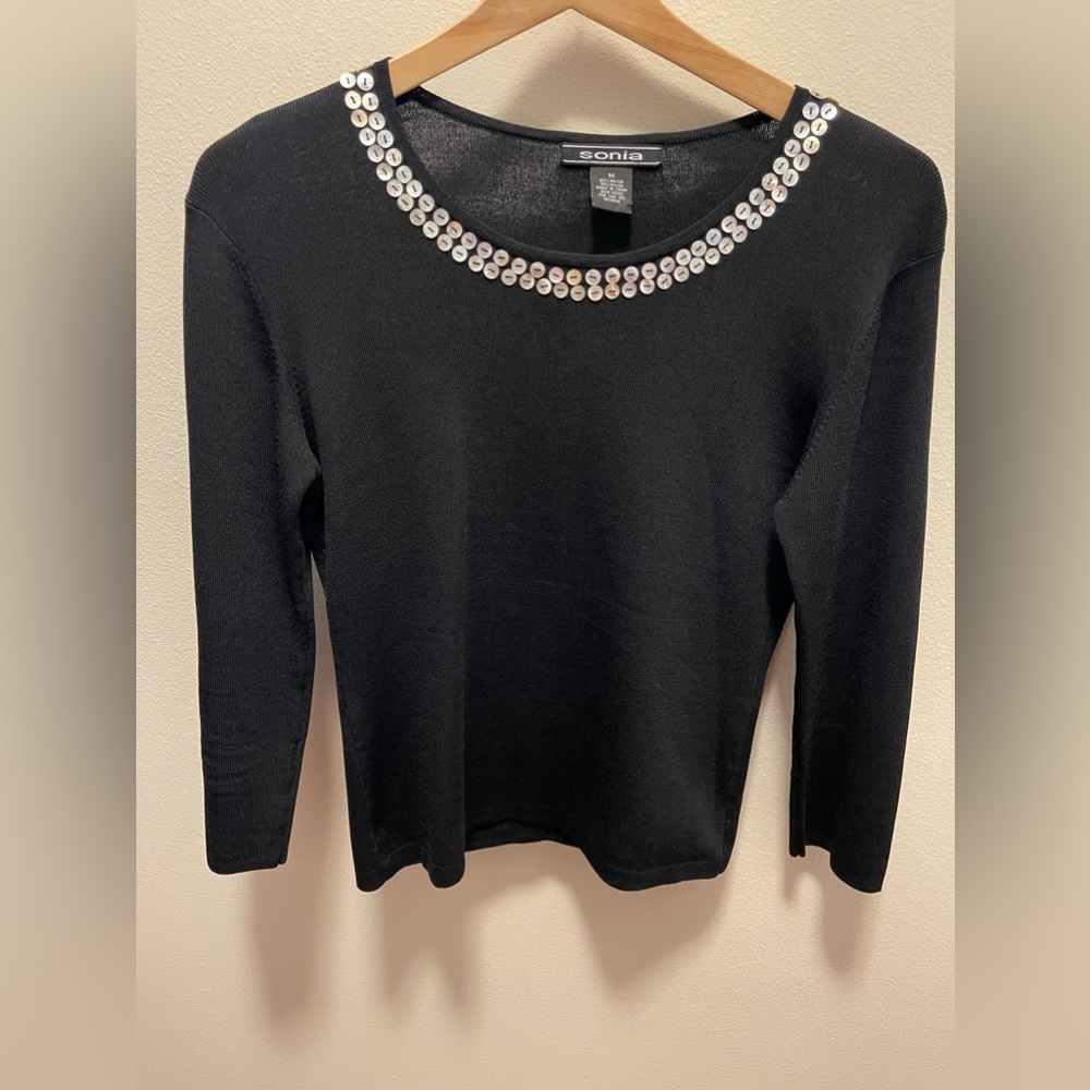 Sonia Long Sleeve Scoop Neck Sweater SZ M